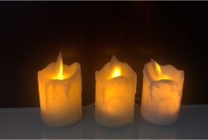 3.8 × 6.2 CM Teardrop Swinging Mini Tea Wax – Elegant Mini LED Tea Light with Teardrop Swinging Flame for Cozy Atmosphere (YSC24052)